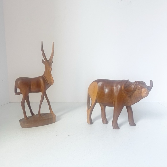 Pair of hand carved wild  animals impala and water buffalo - Picture 1 of 10